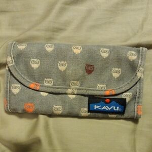 KAVU Gray Wallet with Owl Pattern